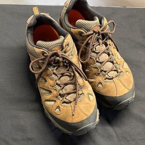 Merrell Men's Tan and Black Athletic Shoes